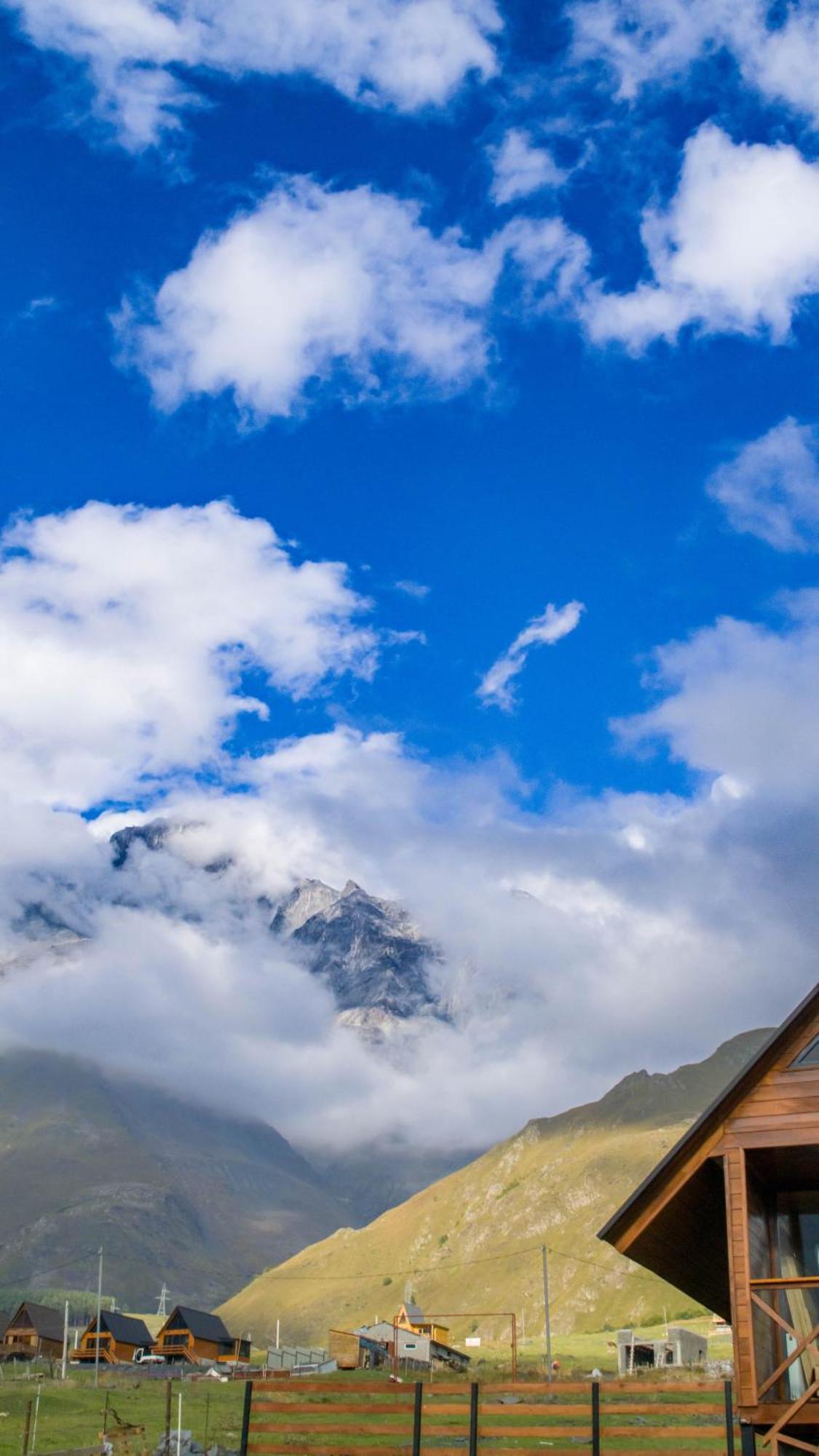 Cliffside Cottage Kazbegi ภายนอก รูปภาพ