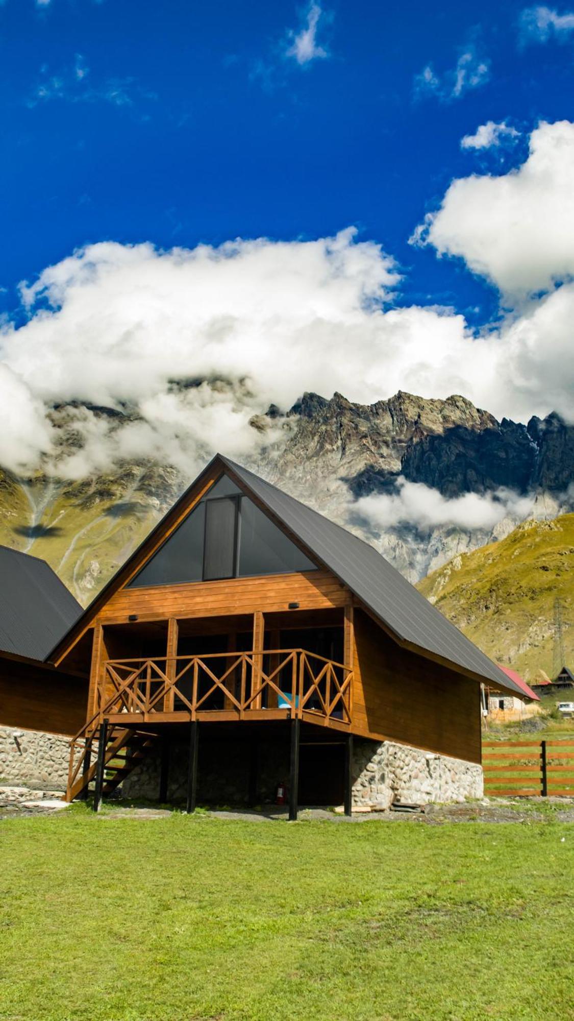 Cliffside Cottage Kazbegi ภายนอก รูปภาพ